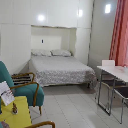 Apartament St. Lazaros *