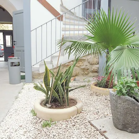 St. Lazaros Apartament *