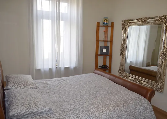 アパート St. Lazaros ラルナカ