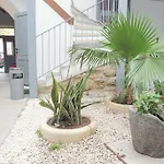 St. Lazaros Apartment *